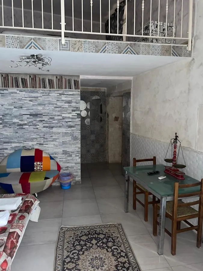 Appartamento Da Walter 2 ,Holiday Home In The Centre Catania