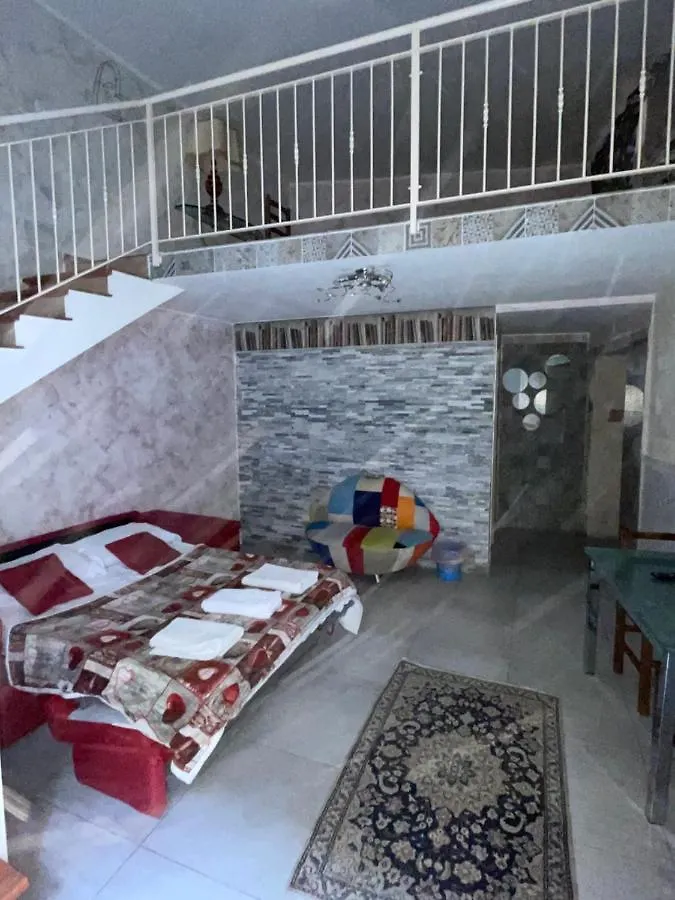 Da Walter 2 ,Holiday Home In The Centre Catania Italia